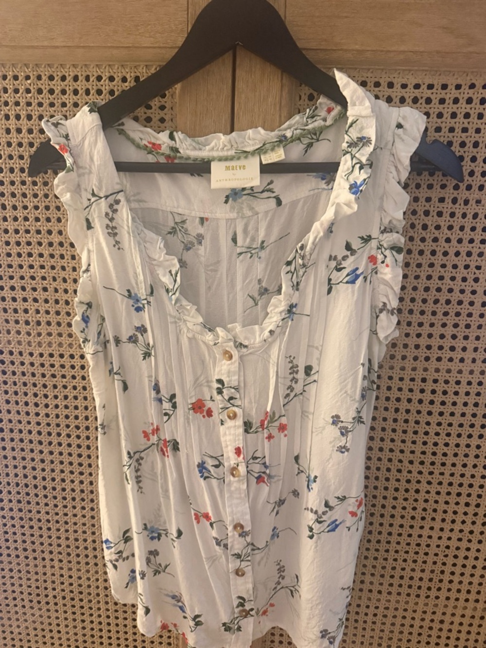 Anthropologie White Floral Ruffle-Trim Button Tank